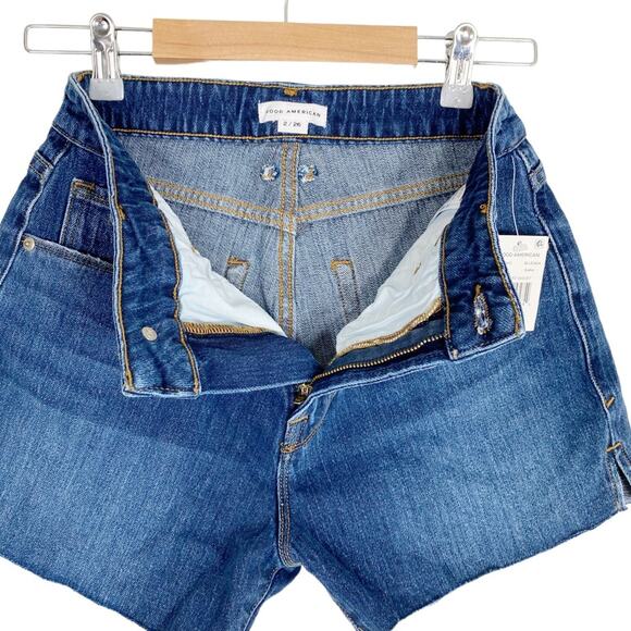 GOOD AMERICAN Cut Off Flat Tummy Tech Raw Hem Shorts - Picture 7 of 11